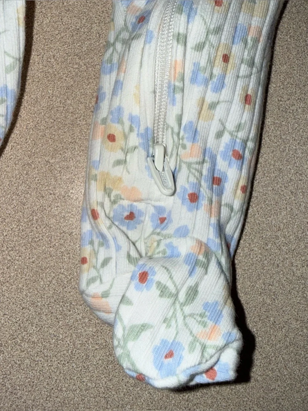 Carter’s Preemie Baby Girl Sleeper Pajamas Floral Print Two Way Zipper Mittens